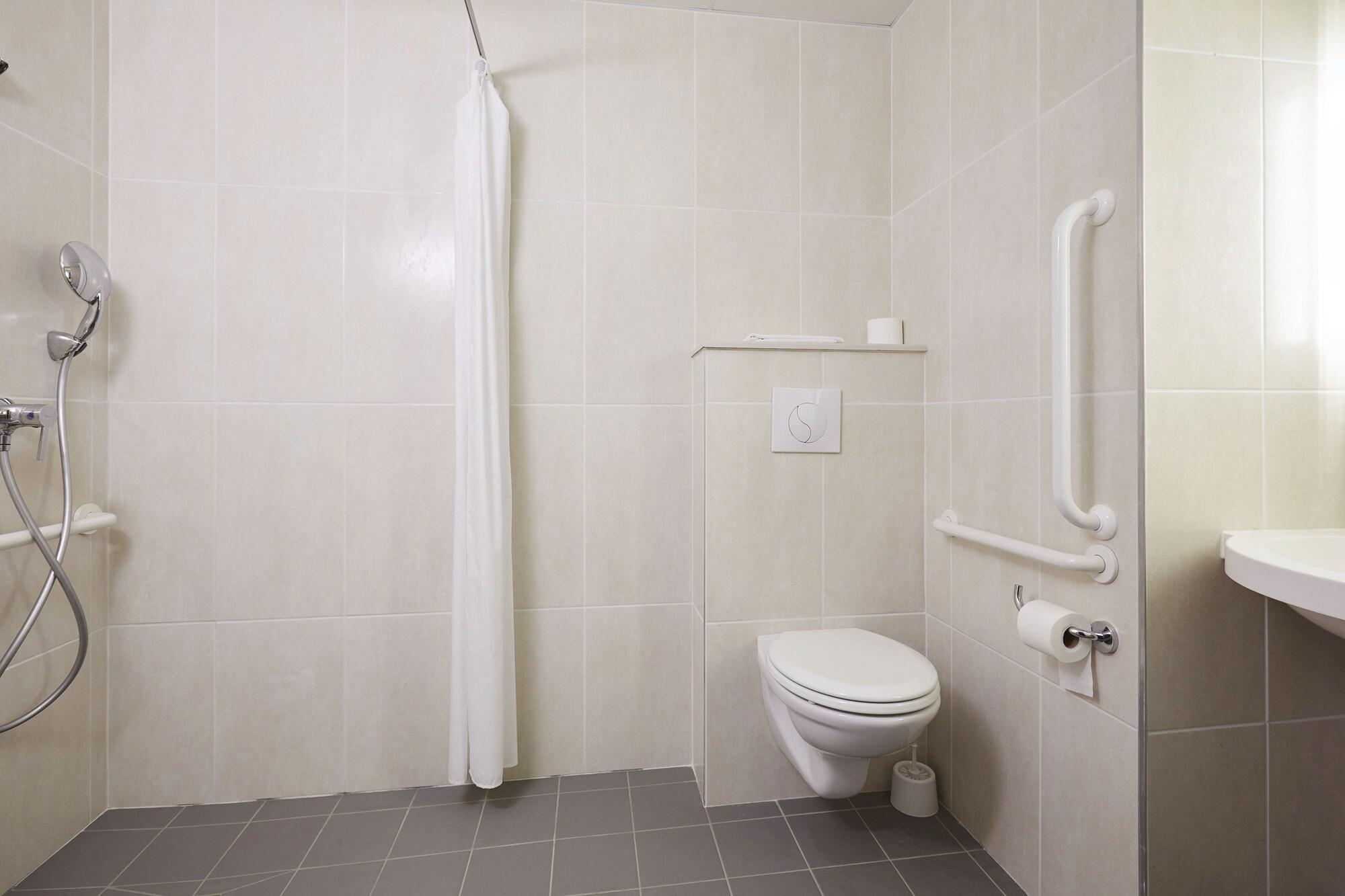 B&B Hotel Niort Marais Poitevin Est Екстериор снимка