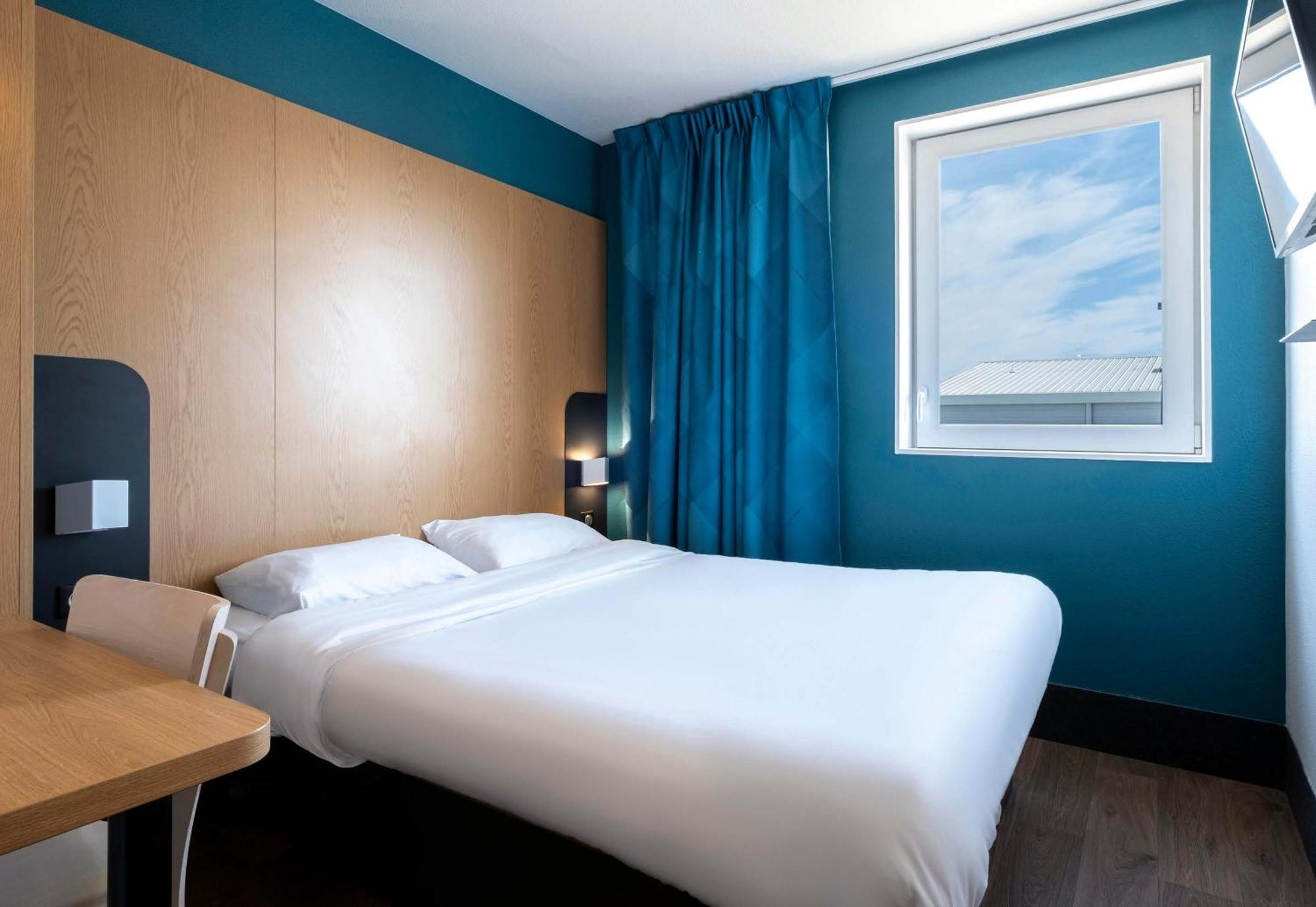 B&B Hotel Niort Marais Poitevin Est Екстериор снимка