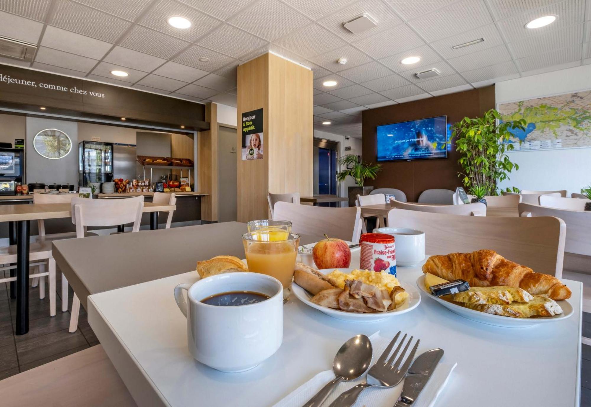 B&B Hotel Niort Marais Poitevin Est Екстериор снимка